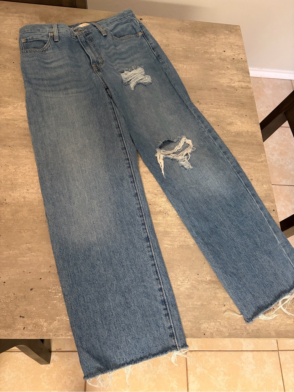 Levi's 94 Baggy Distressed Women's Jeans